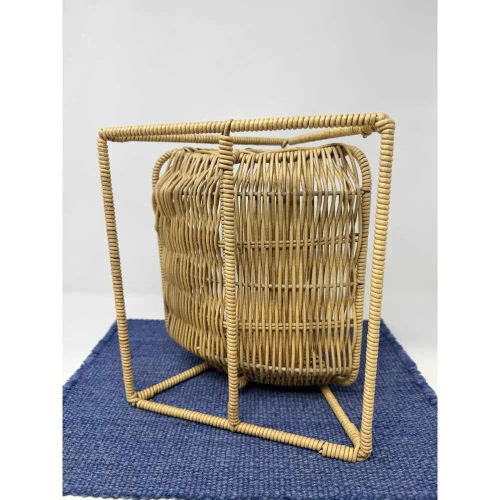 Wicker Wire Rocking Fruit Basket Banana Snack Swinging Hammock